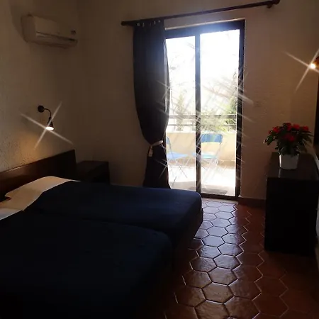 Apartmanhotel Emmanuel 3*